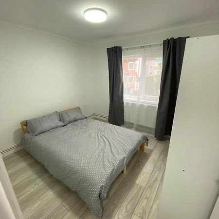 Apartament Lejlighed Lugoj Eksteriør billede
